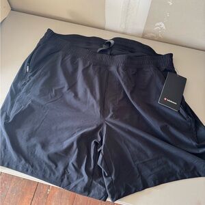 lululemon Men’s Pace Breaker Lined Shorts 7”
